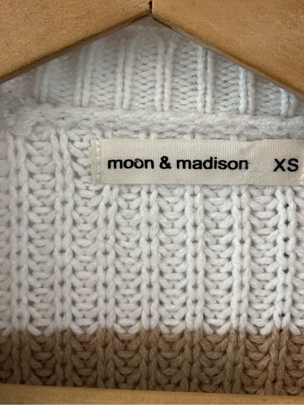 Moon & Madison women’s XS cropped wide striped crewneck sweater - Picture 3 of 7